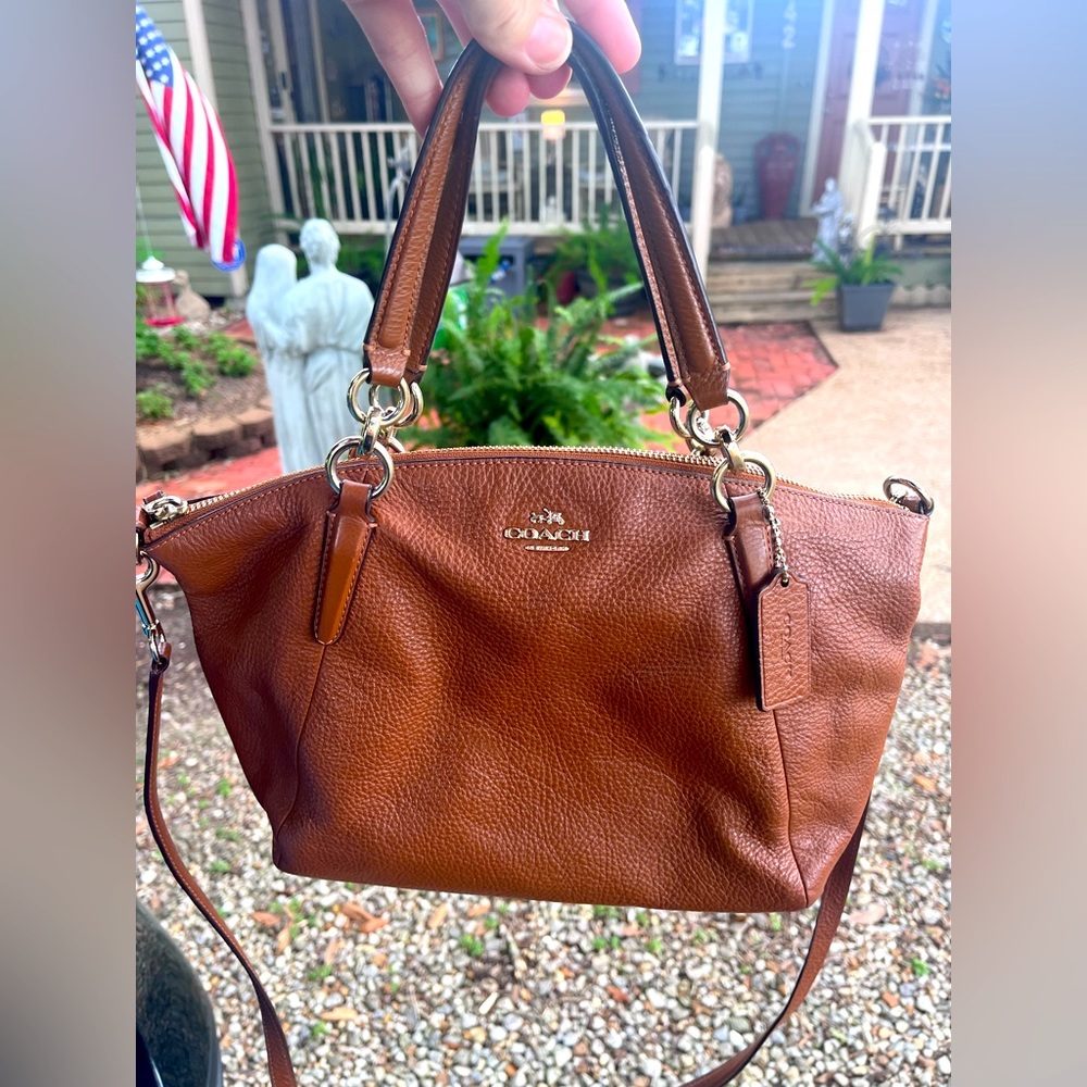 Small Coach crossbody